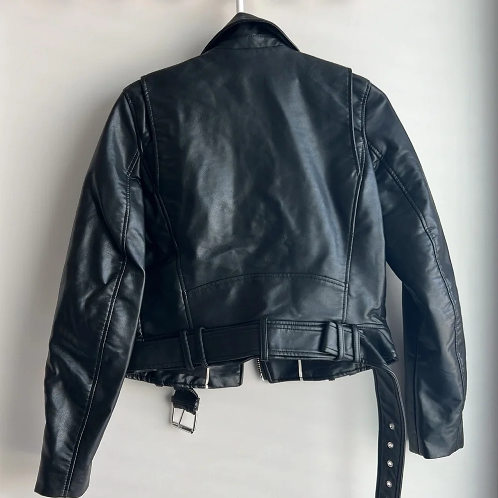 Zara women’s leather jacket - Picture 3 of 5